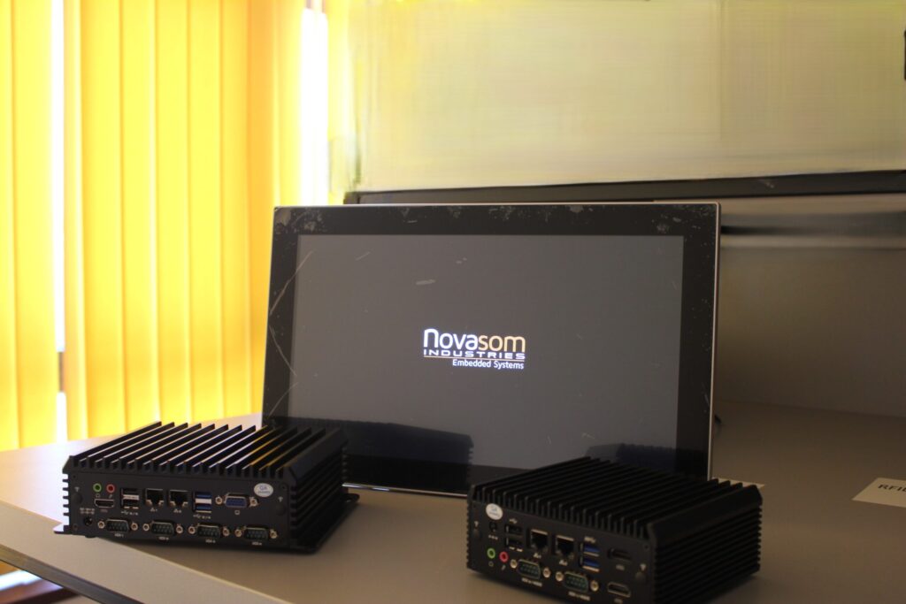 Industrial Panel embedded computer